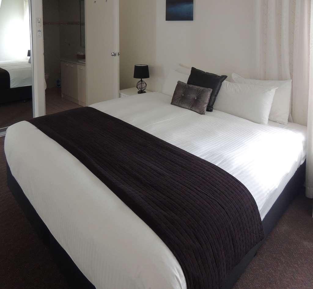 Comfort Inn Premier Coffs Harbour Room photo